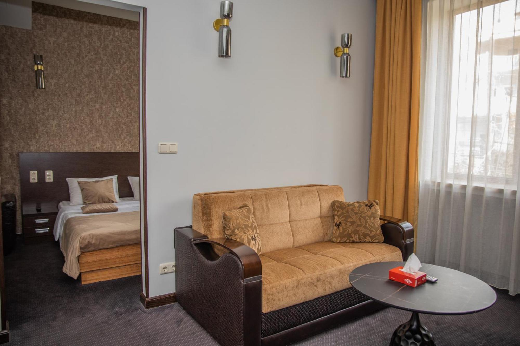Cascade Hotel Yerevan Exterior foto