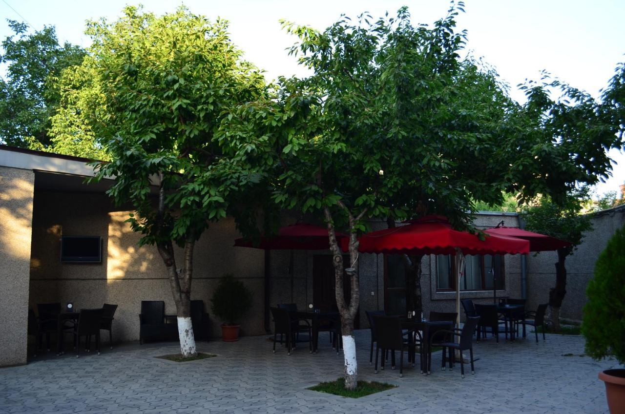 Cascade Hotel Yerevan Exterior foto